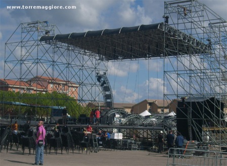 Palco del concerto live Pino Daniele Torremaggiore 9 ottobre 2010